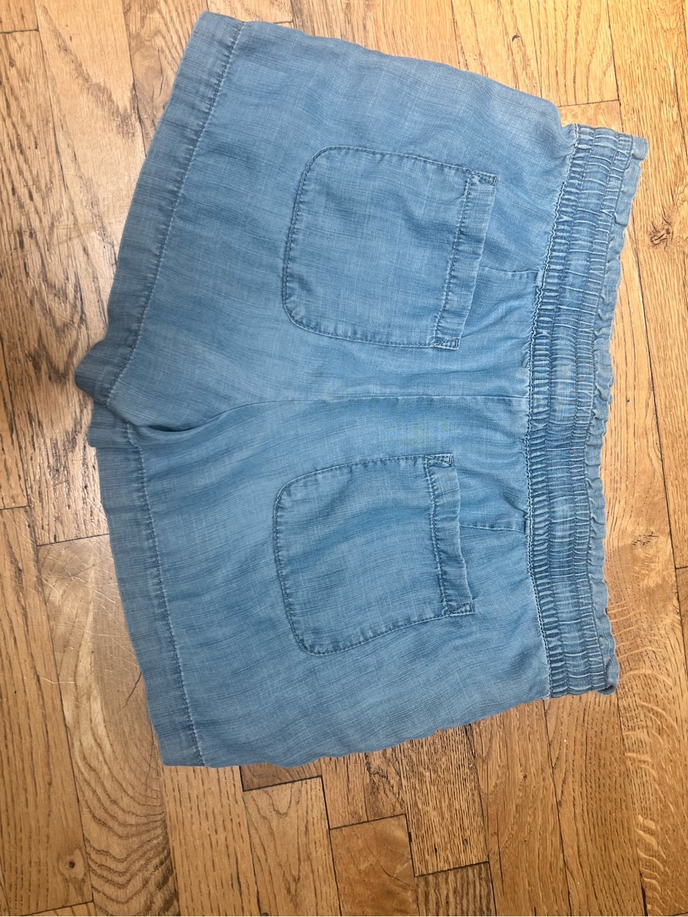 Ann Taylor Loft Chambray shorts - Picture 4 of 5